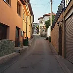 Old Town - Una
